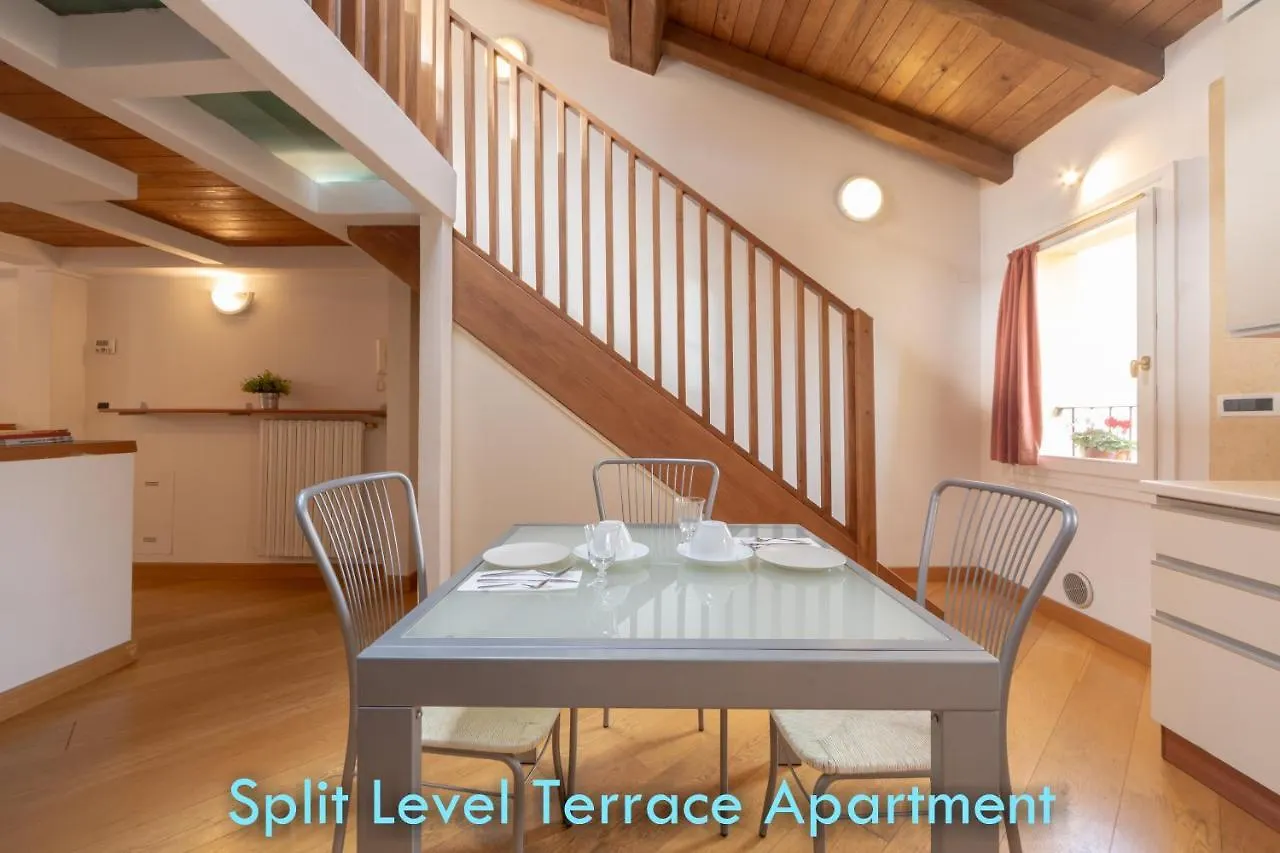 Santo Stefano Apartments - BolognaRooms  Bologna