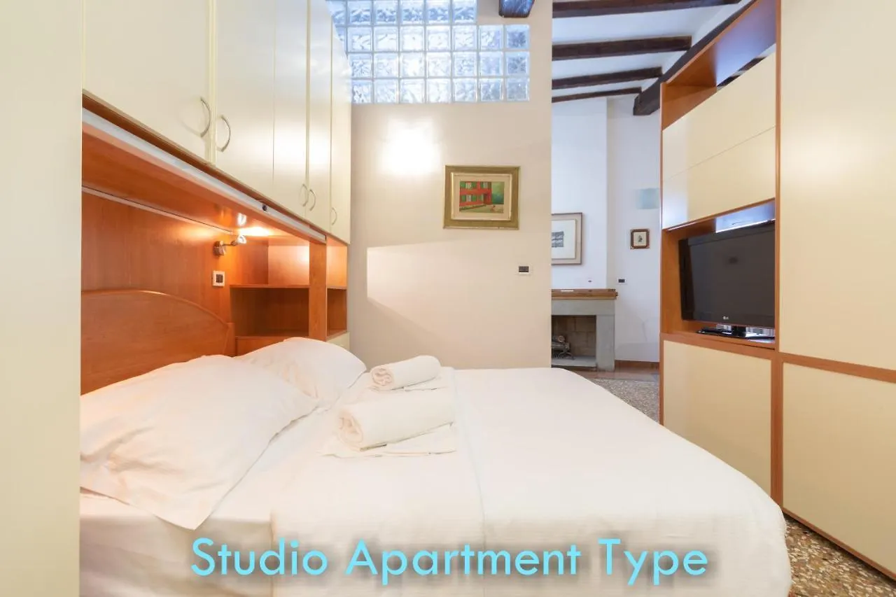 Santo Stefano Apartments - BolognaRooms Italia