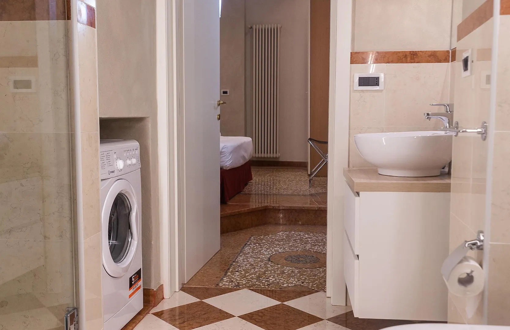 Santo Stefano Apartments - BolognaRooms  Bologna